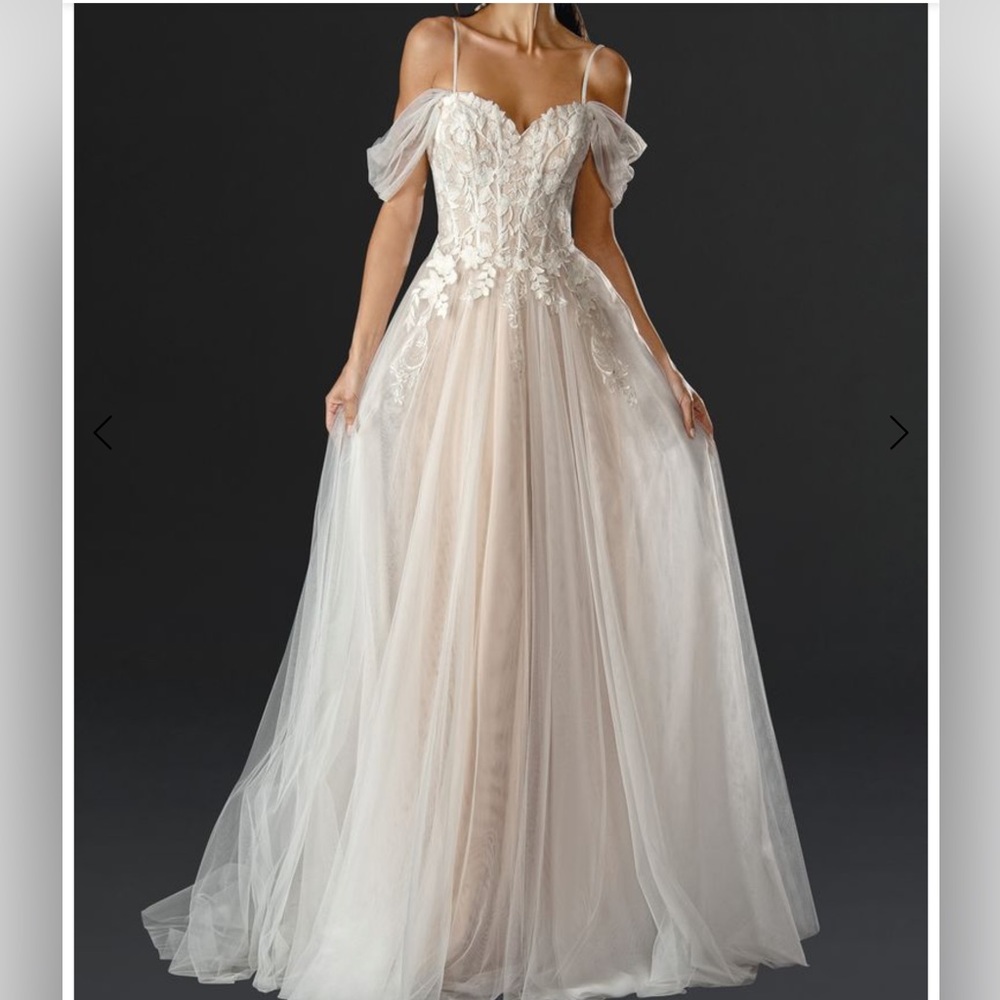 Stella - Style 23536 - Size 10 - Off White/Nude